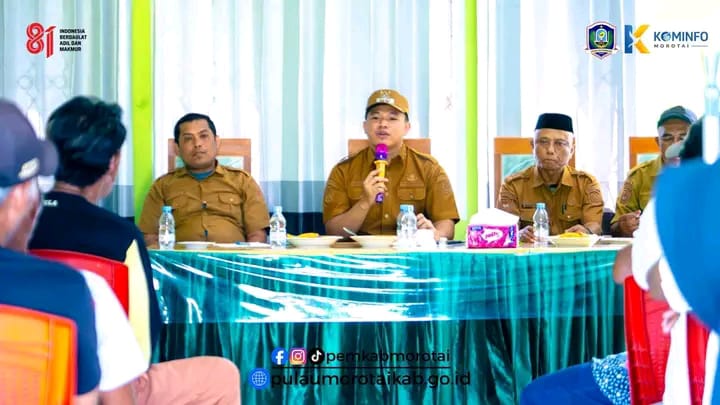 Pemkab Morotai Sosialisasikan Fungsi dan Manfaat Kartu Nelayan di Desa Juanga