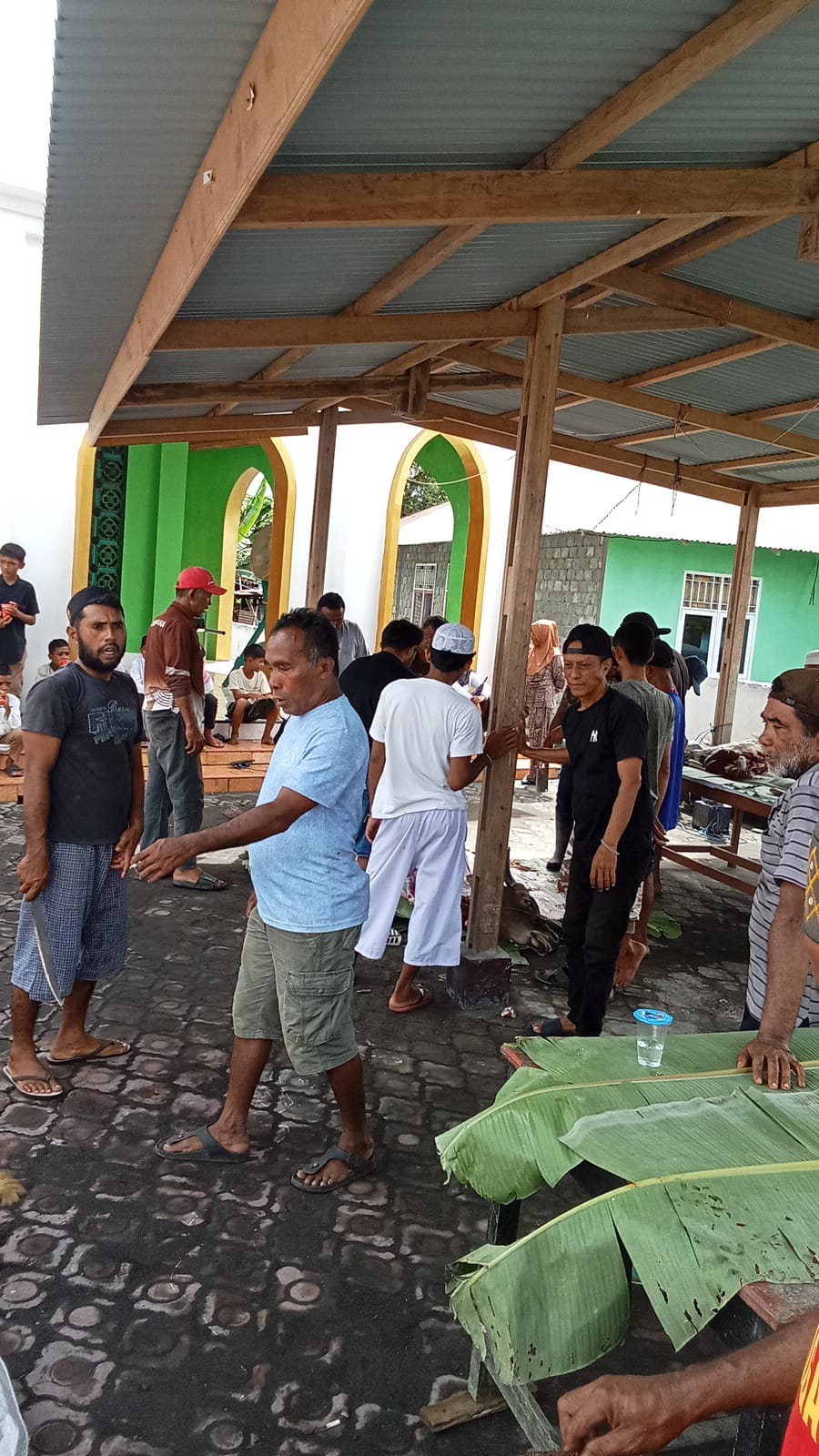 Warga Desa Gorua Tobelo Kompak Laksanakan Penyembelihan Hewan Kurban Idul Adha 1447 H